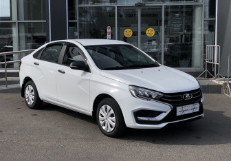 Подержанный автомобиль LADA (ВАЗ) Vesta Sedan 2024 года (3 фото)