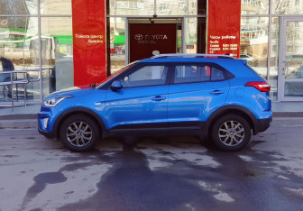 Подержанный автомобиль Hyundai Creta 2021 года (8 фото)