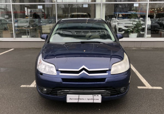 Подержанный автомобиль Citroen C4 Hatchback 2007 года (2 фото)
