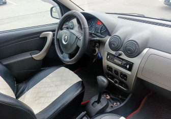 Подержанный автомобиль Renault Logan Sedan 2011 года (14 фото)