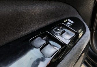 Подержанный автомобиль Mitsubishi Lancer Sedan 2007 года (13 фото)