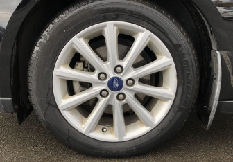 Подержанный автомобиль Ford Focus Sedan 2019 года (15 фото)