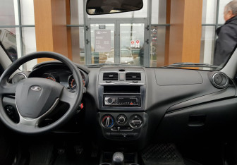 Подержанный автомобиль LADA (ВАЗ) Granta Sedan 2021 года (9 фото)