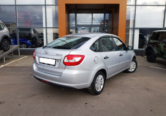 Подержанный автомобиль LADA (ВАЗ) Granta Liftback 2016 года (5 фото)