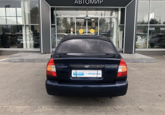 Подержанный автомобиль Hyundai Accent Sedan 2007 года (6 фото)