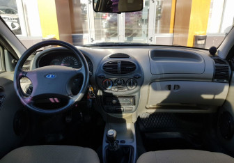 Подержанный автомобиль LADA (ВАЗ) Kalina Sedan 2010 года (11 фото)