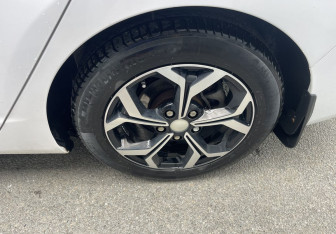 Подержанный автомобиль Hyundai Elantra Sedan 2014 года (14 фото)