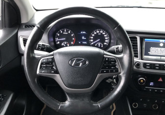 Подержанный автомобиль Hyundai Solaris Sedan 2019 года (12 фото)