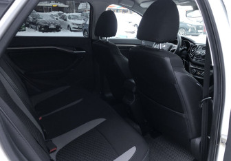 Подержанный автомобиль LADA (ВАЗ) Vesta Sedan 2018 года (11 фото)