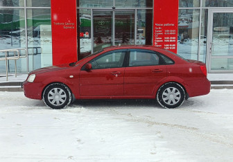 Подержанный автомобиль Chevrolet Lacetti Sedan 2008 года (8 фото)