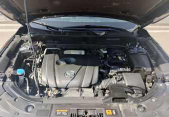 Подержанный автомобиль Mazda CX-5 2017 года (11 фото)