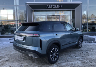 Подержанный автомобиль Jaecoo J7 2024 года (5 фото)