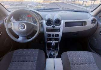 Подержанный автомобиль Renault Logan Sedan 2011 года (15 фото)