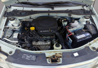 Подержанный автомобиль Renault Logan Sedan 2008 года (11 фото)