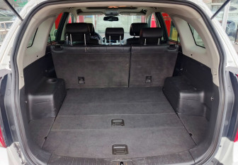 Подержанный автомобиль Chevrolet Captiva 2013 года (11 фото)