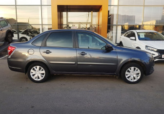 Подержанный автомобиль LADA (ВАЗ) Granta Sedan 2019 года (4 фото)