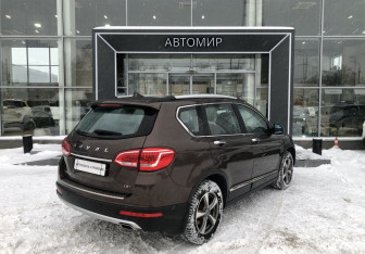 Подержанный автомобиль Haval H6 2019 года (5 фото)