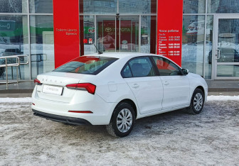 Подержанный автомобиль Skoda Rapid Liftback 2020 года (5 фото)