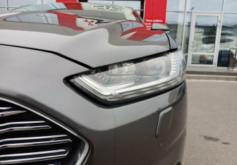 Подержанный автомобиль Ford Mondeo Sedan 2015 года (9 фото)