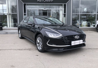 Подержанный автомобиль Hyundai Sonata 2020 года (3 фото)