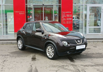 Подержанный автомобиль Nissan Juke 2013 года (3 фото)