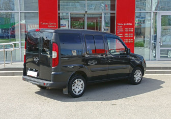 Подержанный автомобиль Fiat Doblo 2011 года (5 фото)