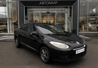 Подержанный автомобиль Renault Fluence 2012 года (3 фото)
