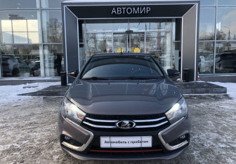 Подержанный автомобиль LADA (ВАЗ) Vesta Sedan 2018 года (2 фото)
