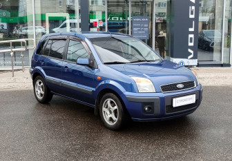 Подержанный автомобиль Ford Fusion 2008 года (3 фото)