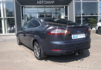 Подержанный автомобиль Ford Mondeo Sedan 2012 года (7 фото)