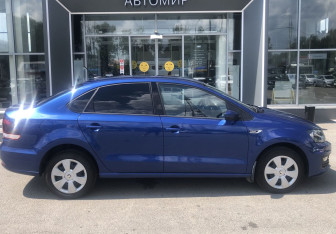 Подержанный автомобиль Volkswagen Polo Sedan 2018 года (4 фото)