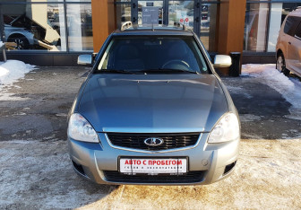 Подержанный автомобиль LADA (ВАЗ) Priora Wagon 2011 года (2 фото)