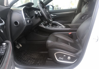 Подержанный автомобиль Geely Tugella 2024 года (9 фото)