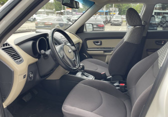 Подержанный автомобиль Kia Soul 2012 года (9 фото)