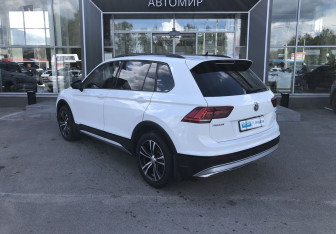 Подержанный автомобиль Volkswagen Tiguan 2019 года (7 фото)