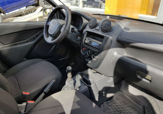 Подержанный автомобиль LADA (ВАЗ) Granta Sedan 2012 года (9 фото)