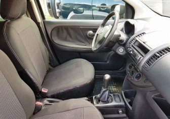 Подержанный автомобиль Nissan Note 2007 года (9 фото)