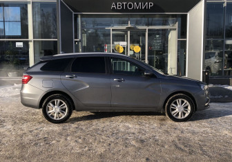 Подержанный автомобиль LADA (ВАЗ) Vesta Wagon 2019 года (4 фото)
