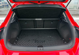 Подержанный автомобиль Volkswagen T-Roc 2020 года (12 фото)