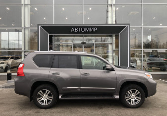 Подержанный автомобиль Lexus GX 2012 года (4 фото)
