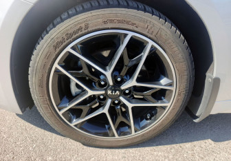 Подержанный автомобиль Kia Optima Sedan 2019 года (10 фото)