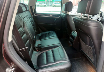 Подержанный автомобиль Volkswagen Touareg 2017 года (16 фото)