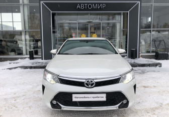 Подержанный автомобиль Toyota Camry Sedan 2016 года (2 фото)
