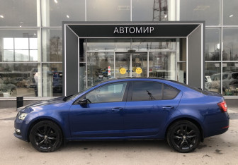Подержанный автомобиль Skoda Octavia Liftback 2019 года (8 фото)