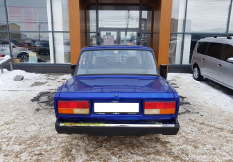 Подержанный автомобиль LADA (ВАЗ) 2107 2011 года (6 фото)