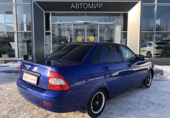 Подержанный автомобиль LADA (ВАЗ) Priora Sedan 2010 года (5 фото)