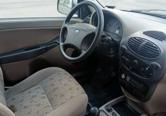 Подержанный автомобиль LADA (ВАЗ) Kalina Hatchback 2009 года (14 фото)