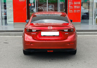 Подержанный автомобиль Mazda 3 Sedan 2013 года (6 фото)