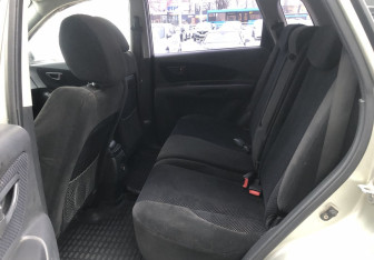 Подержанный автомобиль Hyundai Tucson 2008 года (11 фото)