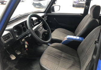 Подержанный автомобиль LADA (ВАЗ) 2105 1999 года (9 фото)